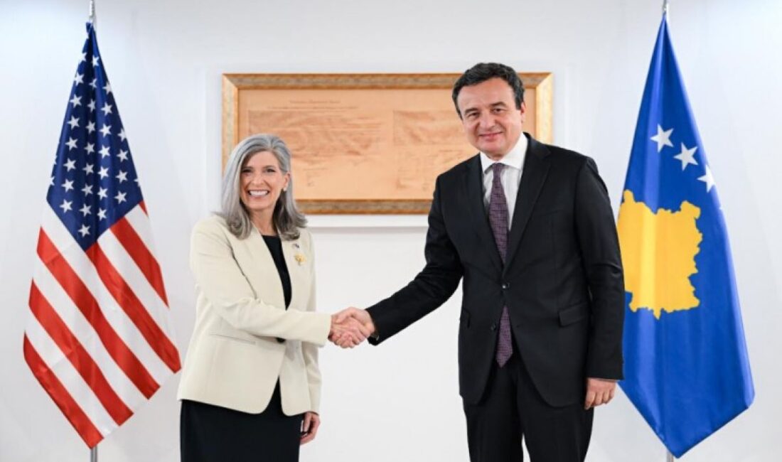 Kosova Cumhuriyeti’nin görevdeki Başbakanı Albin Kurti, Eylül 2025’te Washington’da gerçekleştirdiği