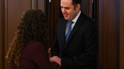 Kosova Demokratik Birliği (LDK) Genel Başkanı Lumir Abdixhiku, Kosova’da sağ