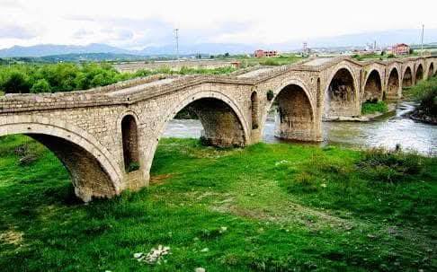 Kosova’da Tarihi Köprü Restore Edildi Kosova’nın Prizren ile Yakova şehirleri