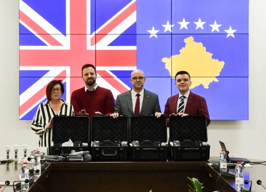 Kosova Polisi, İngiltere’nin Priştine Büyükelçiliği tarafından yapılan yeni bir bağışla