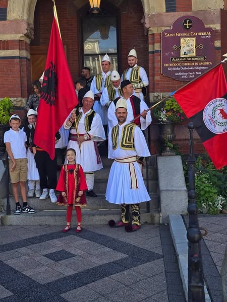 Boston’da Arnavut Toplumu Etkinliğe Katıldı ABD‘nin Boston kentinde düzenlenen sokak