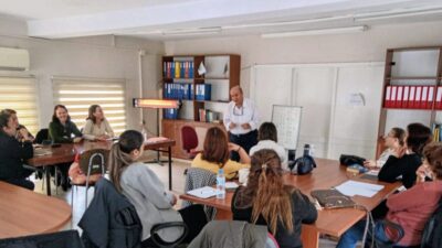 İzmir’in güzel ilçesi Urla’da Arnavutça’ya gönül verenler için müjdeli bir