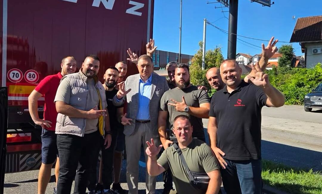 Taşımacılar Sırbistan’da Protesto Düzenledi Sırbistan’da bugün taşımacılar, bir protesto düzenledi.