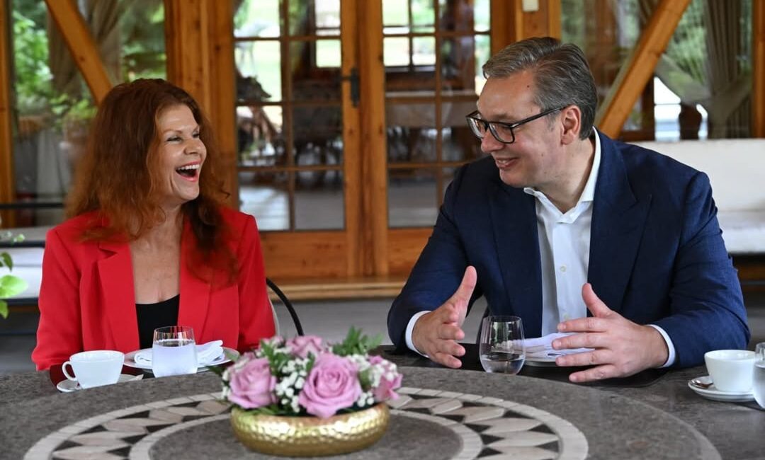 Belgrad’da Hollywood Buluşması Aleksandar Vučić, bugün Belgrad’da Hollywood oyuncusu Lolita