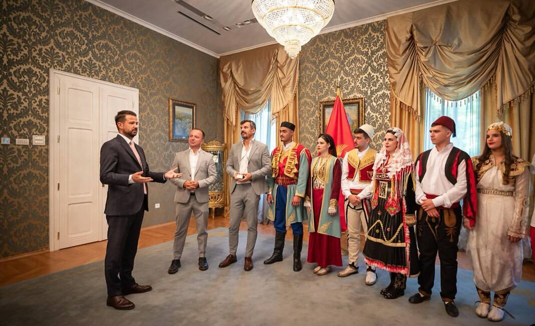 Montenegro’lu Folklor Ekibi Uluslararası Arenada Montenegro, uluslararası arenada büyük bir