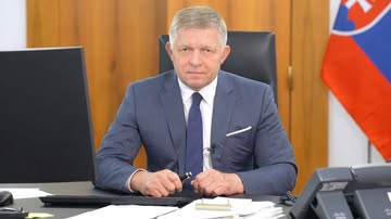 Robert Fico’dan Kamu Finansmanı Açıklaması Slovakya Başbakanı Robert Fico, kamu