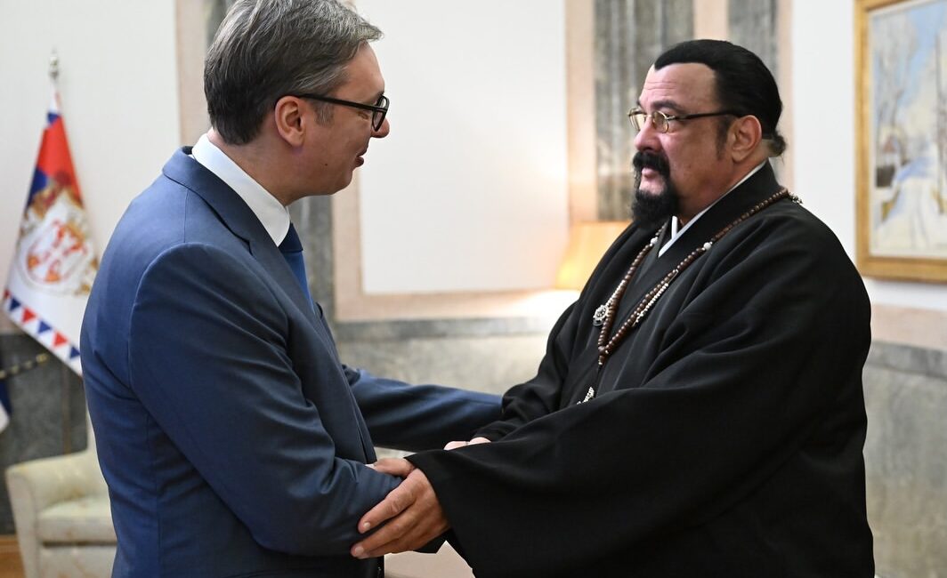 Aleksandar Vučić ve Steven Seagal Arasında Kültürel İşbirliği Toplantısı Sırbistan