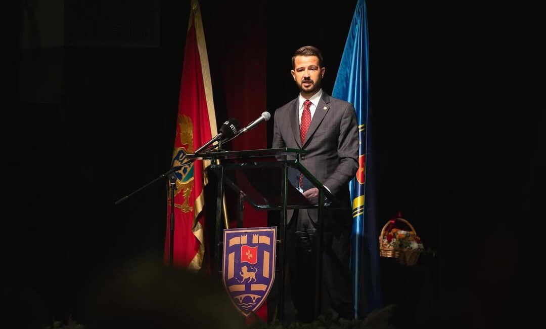 Nikšić’te Coşkulu Kutlama: Şehrin Gelişimine Vurgu Yapıldı Nikšić Belediyesi, kuruluş