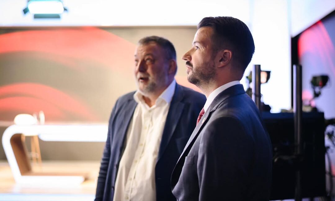 Jakov Milatović’ten Yerel Medyanın Rolüne Destek Jakov Milatović, yerel medyanın