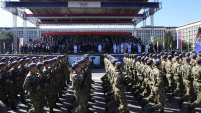 Demokratik Hareket Partisi Başkanı Milorad Dodik, Belgrad’daki Askeri Geçide Katıldı