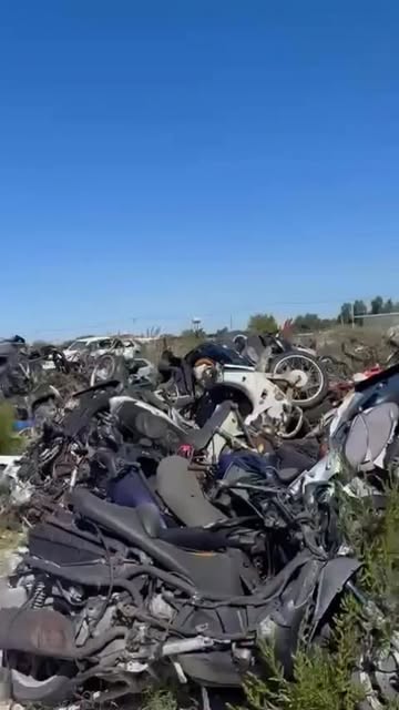 Arnavutluk’ta Uzun Süren Bekleyiş Sona Erdi Arnavutluk’ta, sahip olunan araçlar
