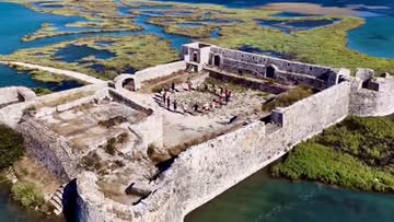 Butrint Milli Parkı içerisinde bulunan tarihi Kalaja e Vivarit koruma