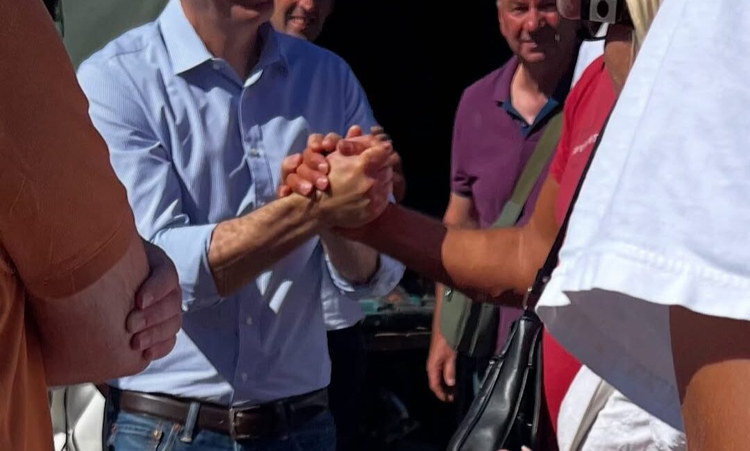 Şabac Fuarı’nda Vatandaşlarla Diyalog Şabac Fuarı’nda Miloš Jovanović ile vatandaşlar