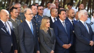 Krf Adası’nda Sırp Askerlerinin Yüzüncü Yılı Krf Adası, Sırp halkı