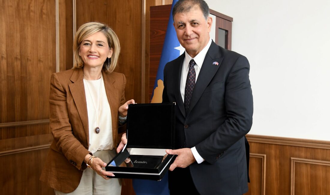 İzmir Büyükşehir Belediye Başkanı Dr. Cemil Tugay, Kosova’daki çalışma ziyareti