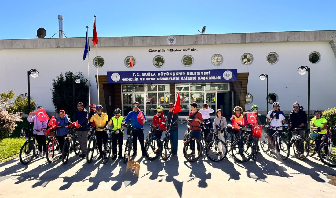 Muğla Büyükşehir Belediyesi, 29 Ekim Cumhuriyet Bayramı kutlamaları kapsamında trekking,