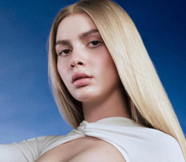 İstanbul Cumhuriyet Başsavcılığı, uyuşturucu soruşturması kapsamında; şarkıcı Aleyna Tilki, oyuncu