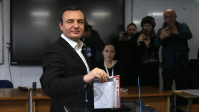Balkan ülkesi Kosova’da yapılan erken genel seçimde oyların yaklaşık yüzde