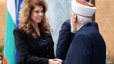 İnsan hangi mabette dua ederse etsin, insan kalbinin arzuları hem