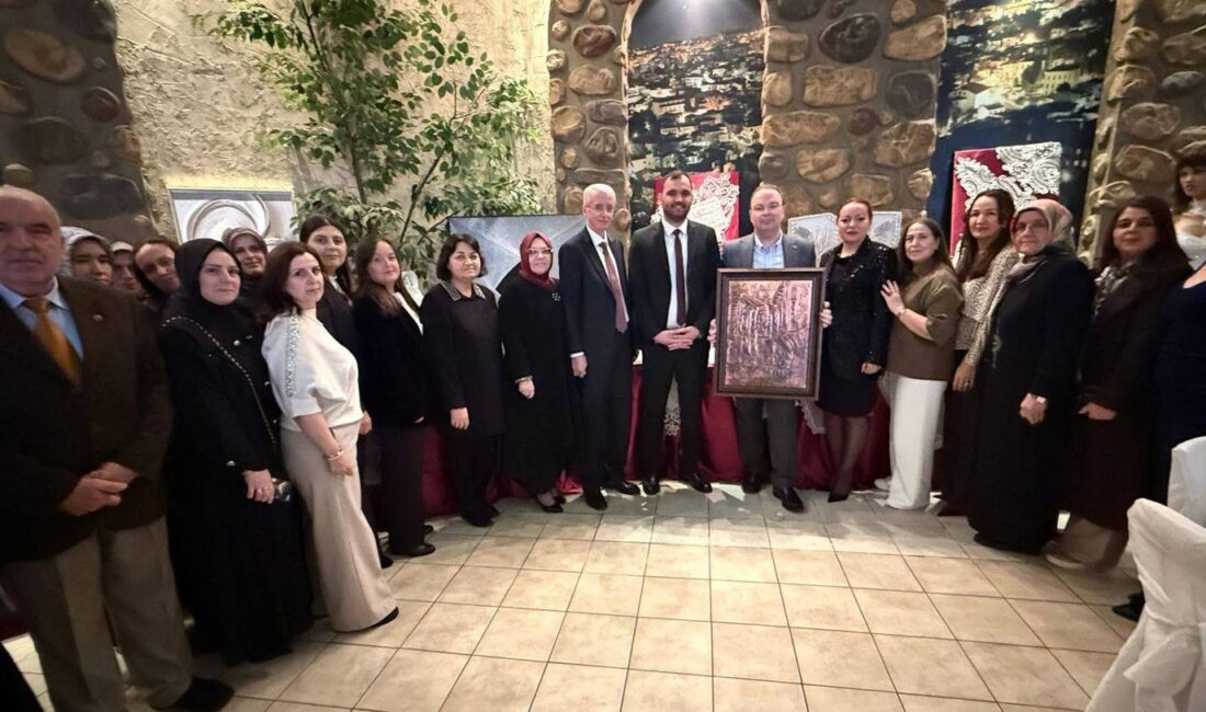 İskeçe Türk Birliğinin bayram nedeniyle düzenlediği geleneksel “Aile Gecesi”, 21