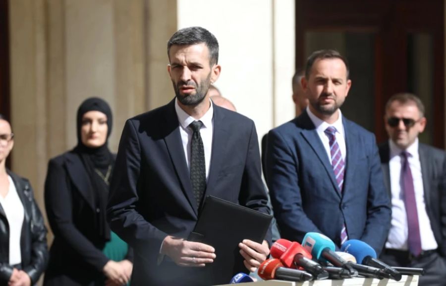 Kosova Demokratik Partisi (PDK) Milletvekili Eman Rrahmani, son siyasi gelişmelerle
